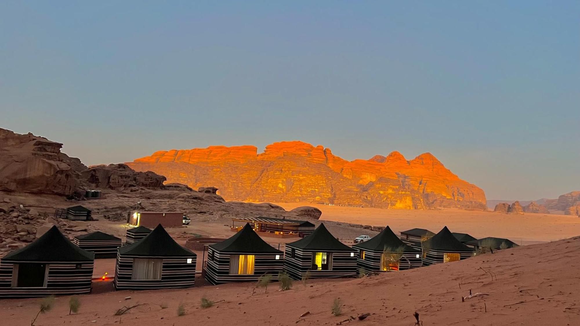 WADl RUM GUEST CAMP Wadi Rum Eksteriør billede